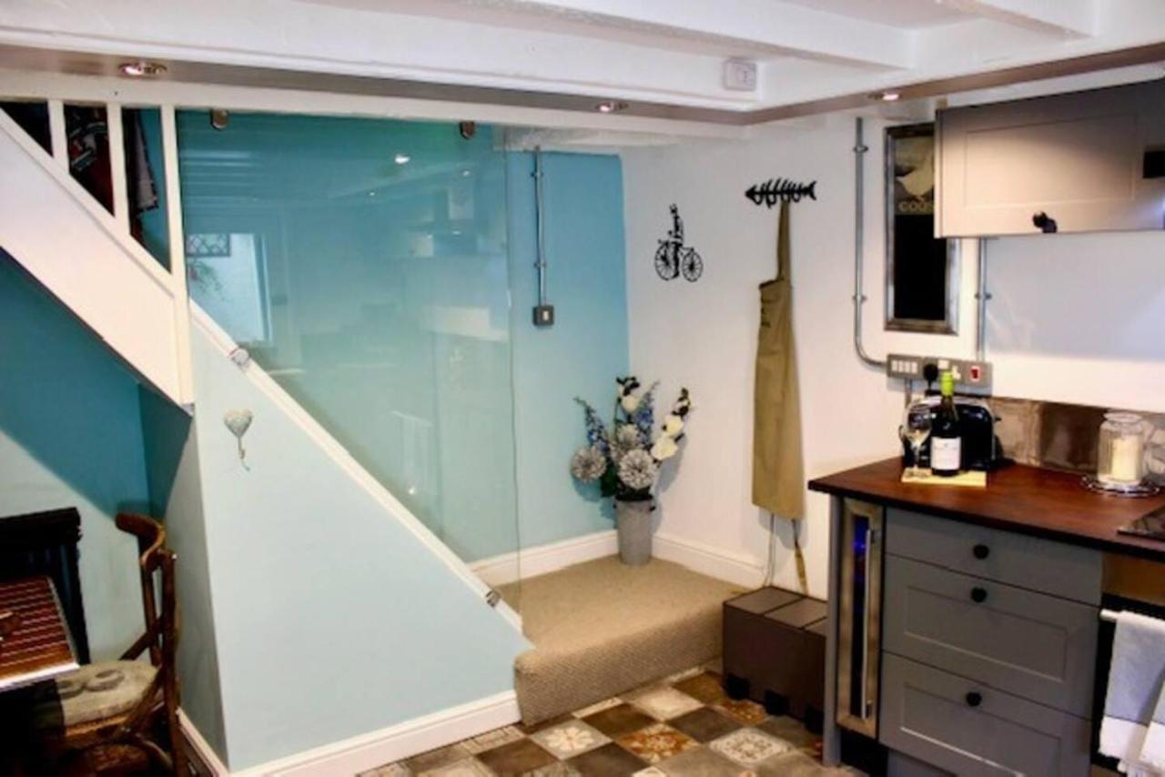 סקארבורו Boutique Fisherman'S Grade II Listed Cottage מראה חיצוני תמונה